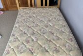 Full Size Wood Bedrame w/mattress