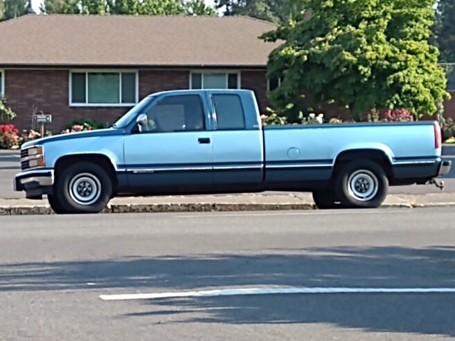 1992 CK2500 Chevy Silverado Extended cab Long bed Truck