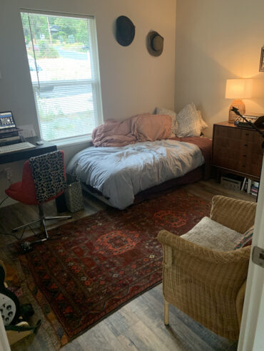 Room for rent in 2BDR House – Available now