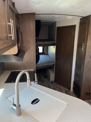 2020 Travel Trailer Keystone Cougar