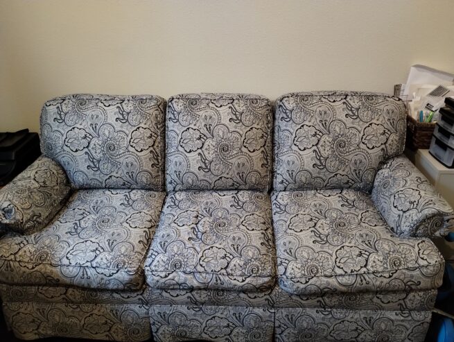 Hideabed Couch