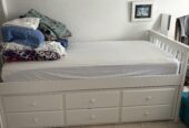 Trundle Bed w/ mattresses