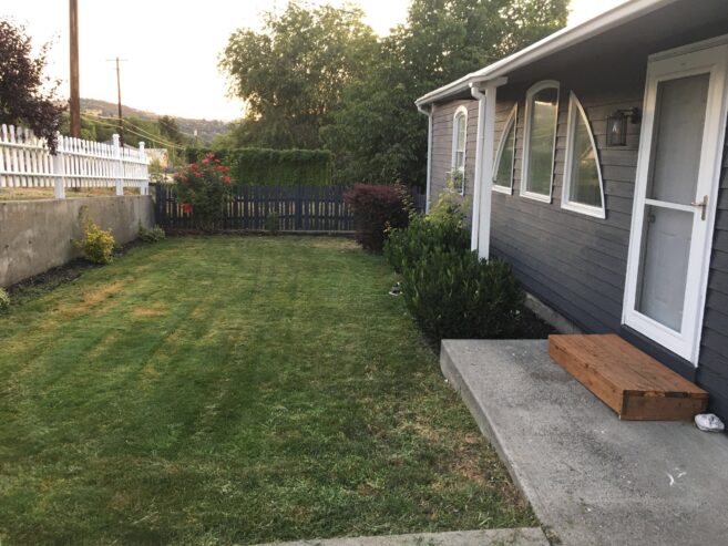 Freshly Remodeled – 2bd/1ba unit in duplex