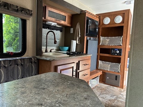 2015 R-Pod 176 Trailer – Hood River Edition