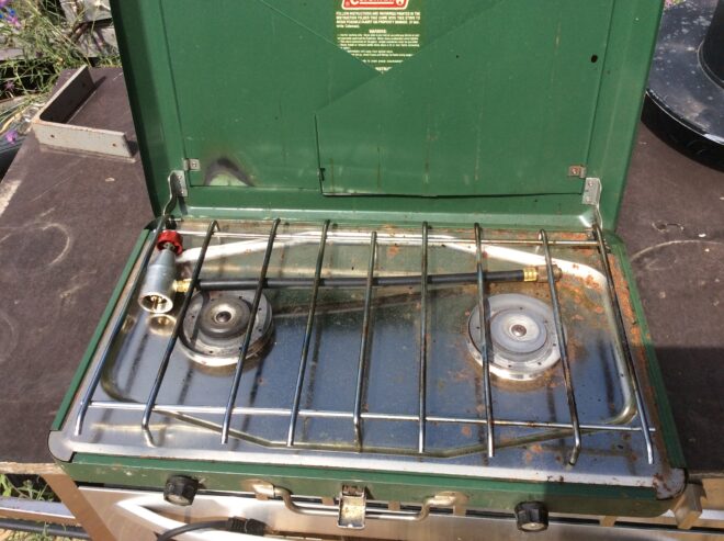 Propane camp stove