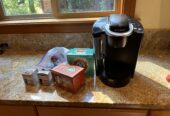 Keurig Coffee Maker, 2 Keurig My K Cups (reusable) and misc. coffee pods