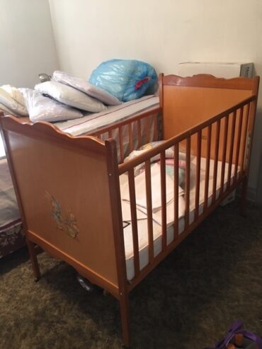 Wood Baby Crib 1950-53