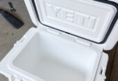 YETI Roadie 20 Cooler Brand New