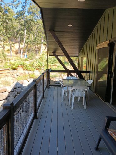 Upstairs home of Barn’Ominuim to rent