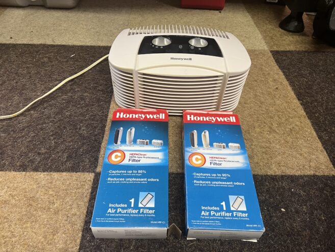 Honeywell air purifier + replacement filters