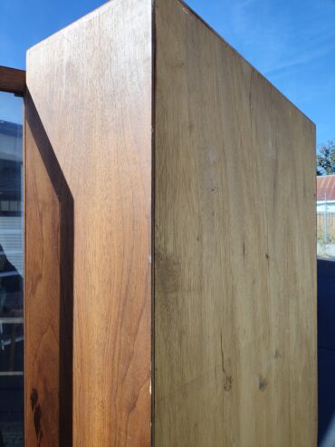 Wood/Glass Bookcase/Cabinet