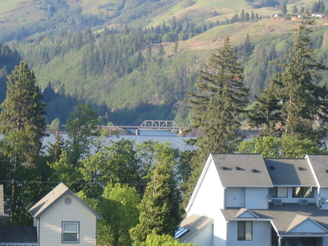 For Rent: Large In Town Hood River Condo with Views