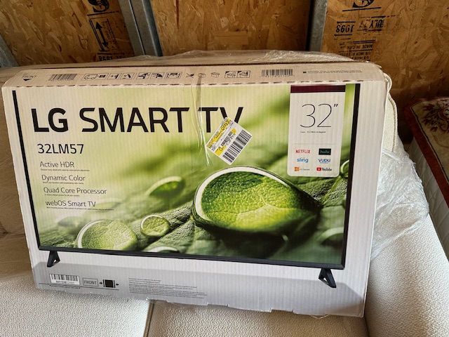 LG Smart TV 32″