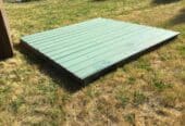 Loafing shed