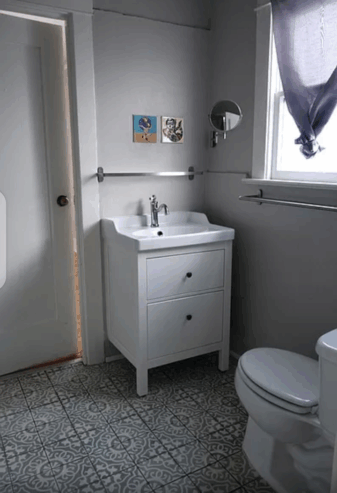 1 bedroom, 1 bath located in the heights of hood river