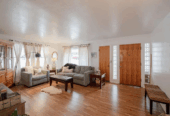 For rent 2bed bungalow in downtown