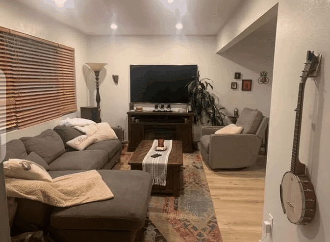 one bedroom, Charming craftsman cottage