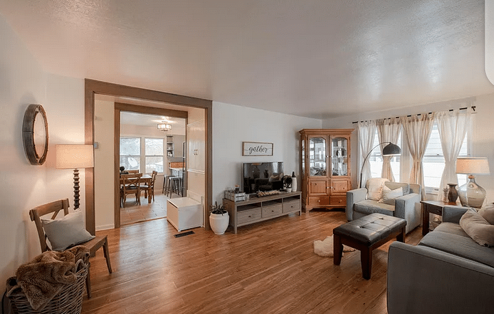 2br – 2BR Bungalow: Utilities & WiFi Included