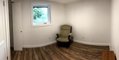 Big Yard 1b/1ba + Office, Downstairs Apt in Quiet Neighborhood