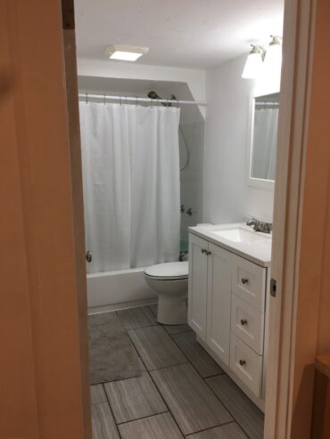 Big Yard 1b/1ba + Office, Downstairs Apt in Quiet Neighborhood