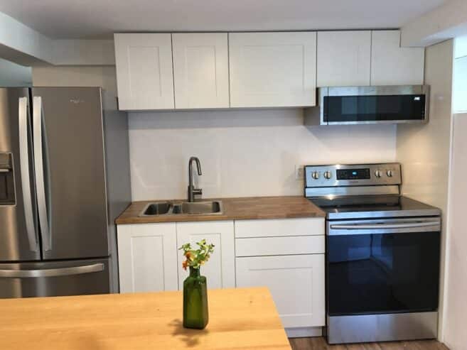 Big Yard 1b/1ba + Office, Downstairs Apt in Quiet Neighborhood