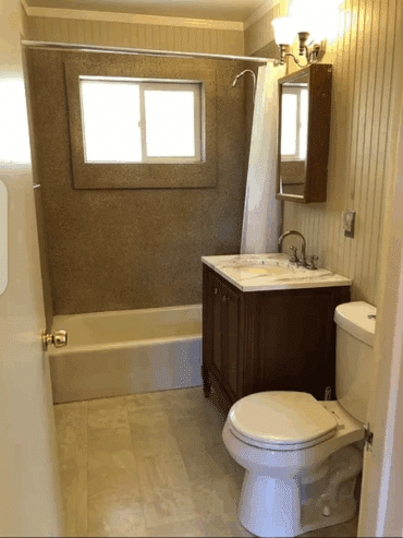 1 Bed, 1 Bath Recent upgrades