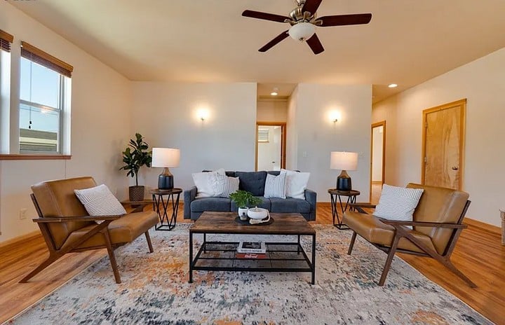 2 bedroom/1 bath bungalow – The Dalles, OR