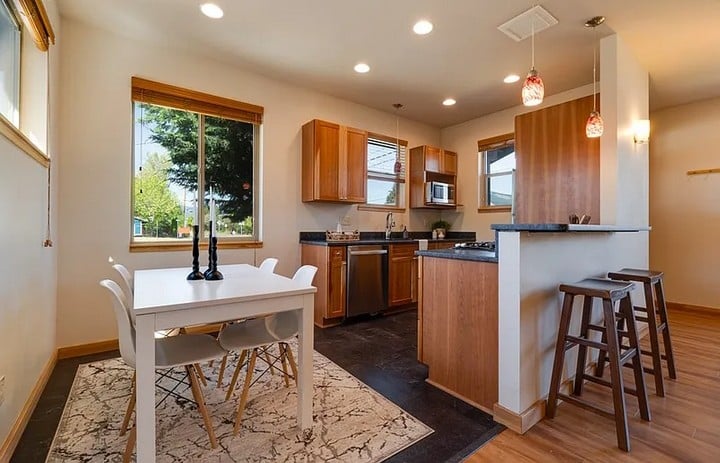 2 bedroom/1 bath bungalow – The Dalles, OR