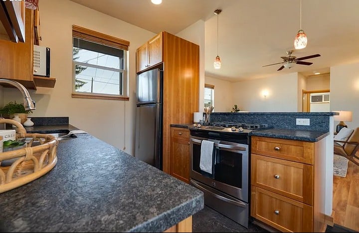 2 bedroom/1 bath bungalow – The Dalles, OR