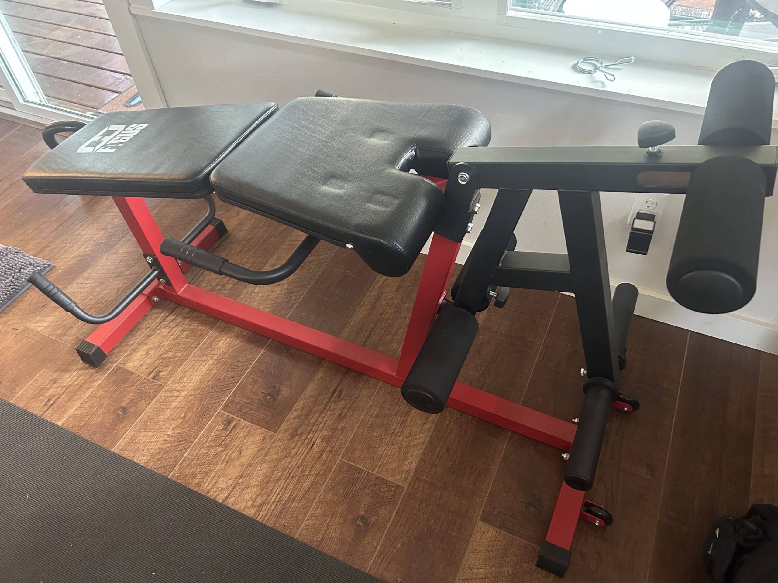 Leg Curl/Extension Machine