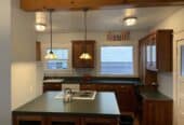 Hood River Downtown Craftsman Bungalow
