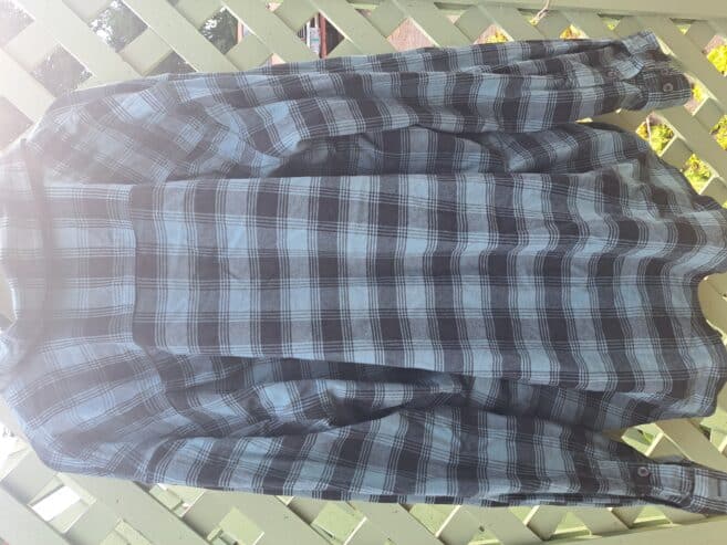 2 XL Carharrtt plaid shirt