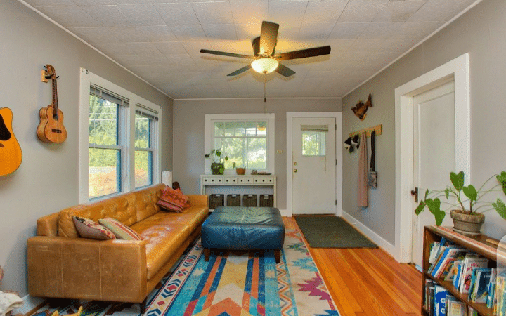 1 Bed, 1 Bath Recent upgrades