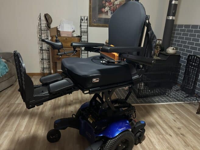 Electric wheelchair