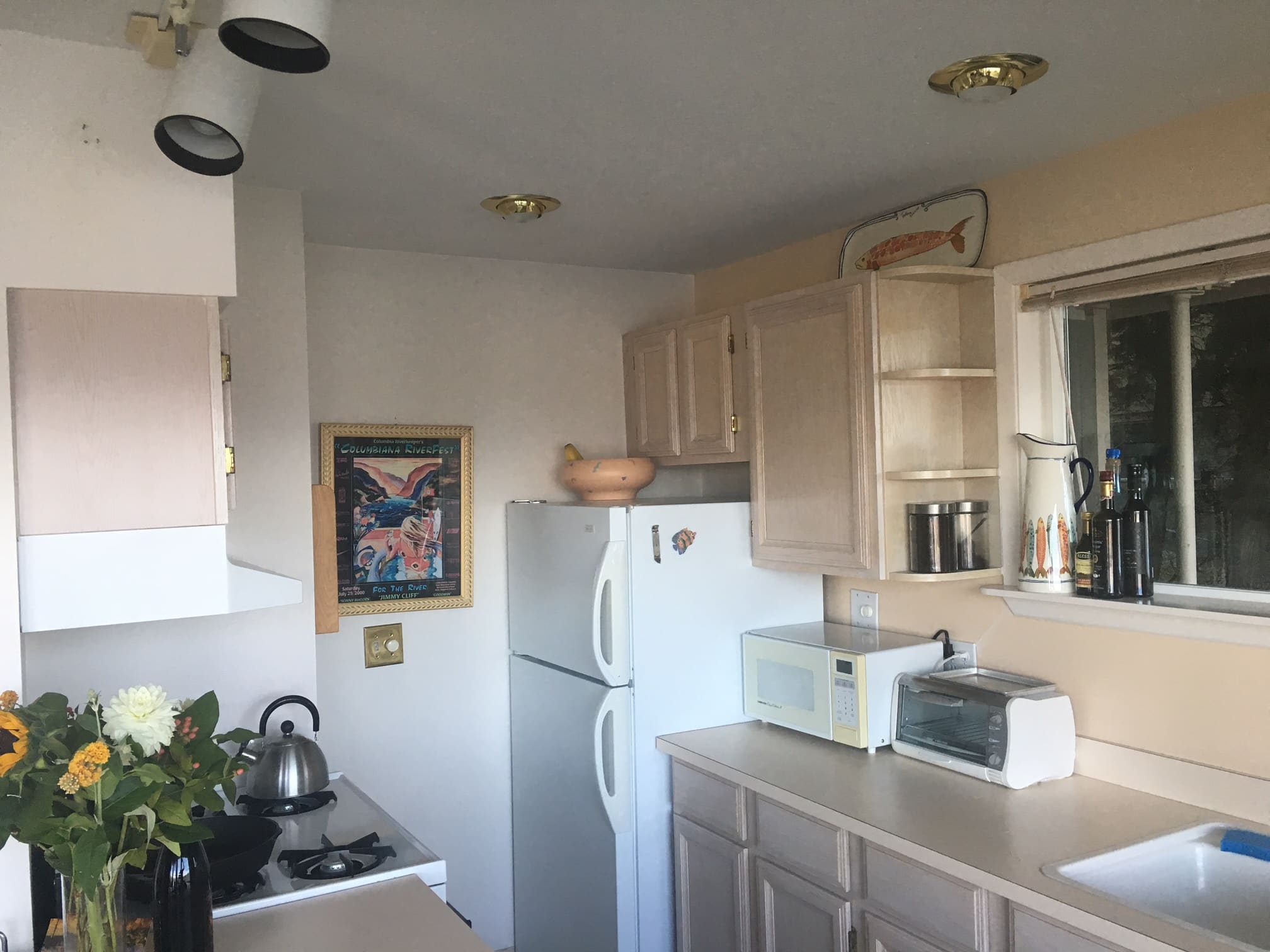 White Salmon Bluff Apartment – 1 Bedroom / 1 Bath- $1350 Rent + $150 Utilities