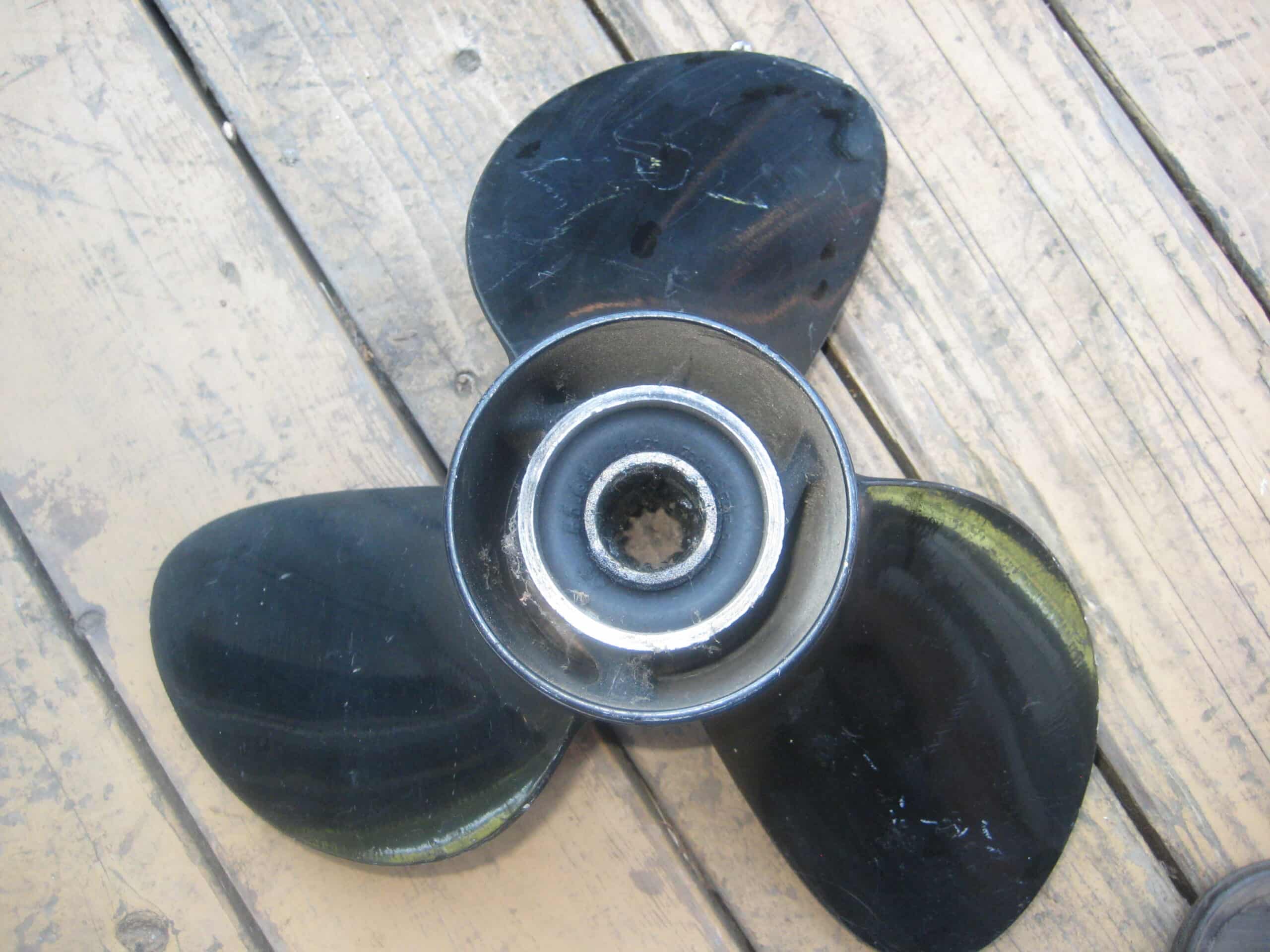 johnson evinrude 70hp prop