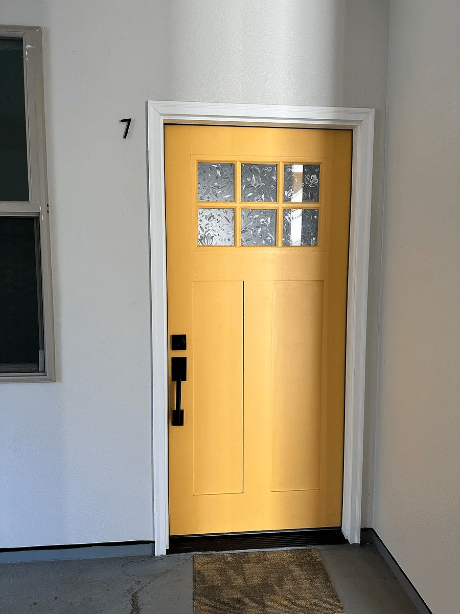 1Bed/1Bed Apartment Available