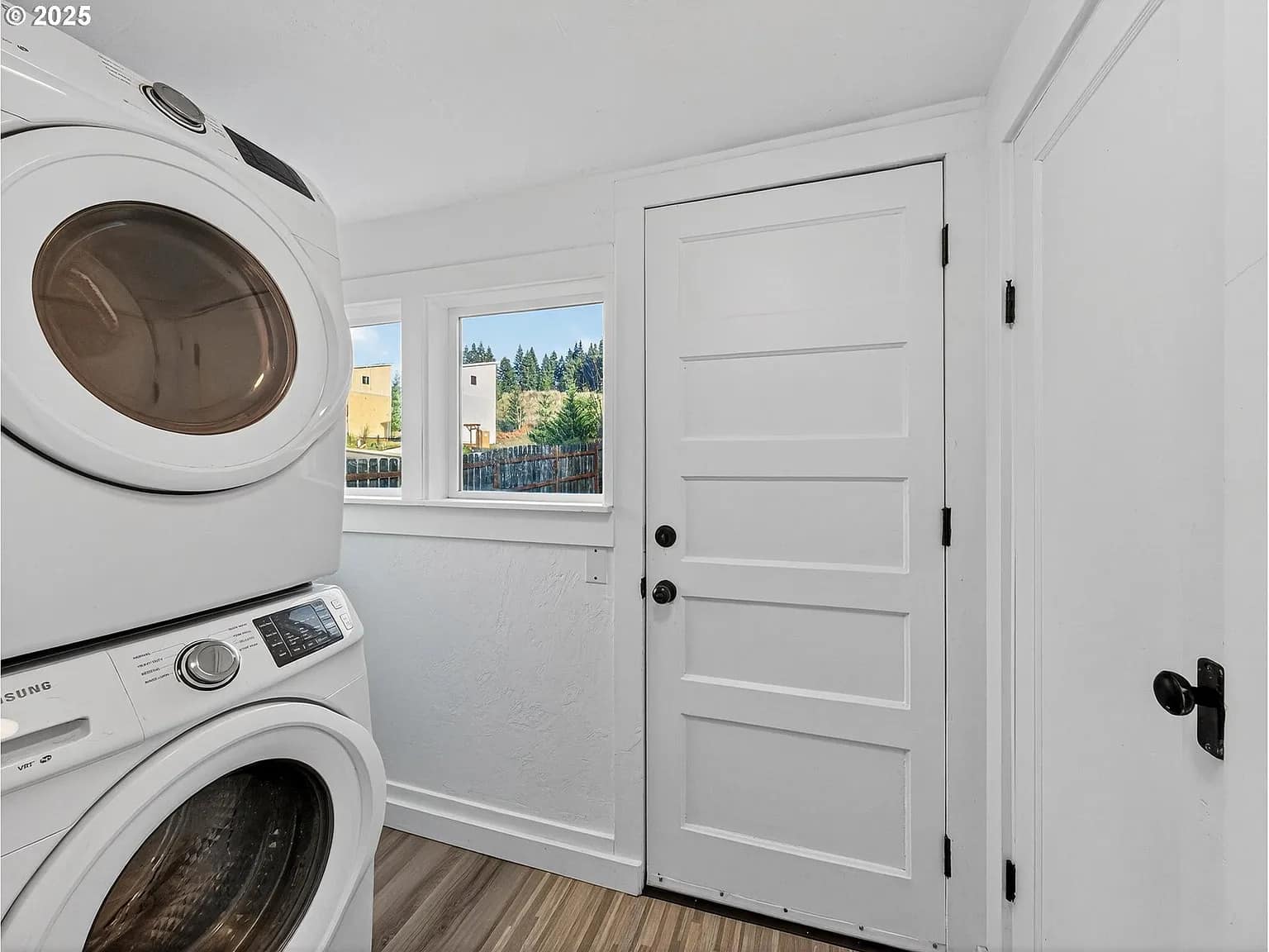 One Bed/One Bath Cascade Locks House