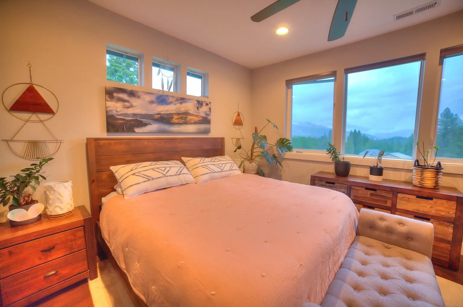 Charming White Salmon 3 Bedroom 2 Bathroom House