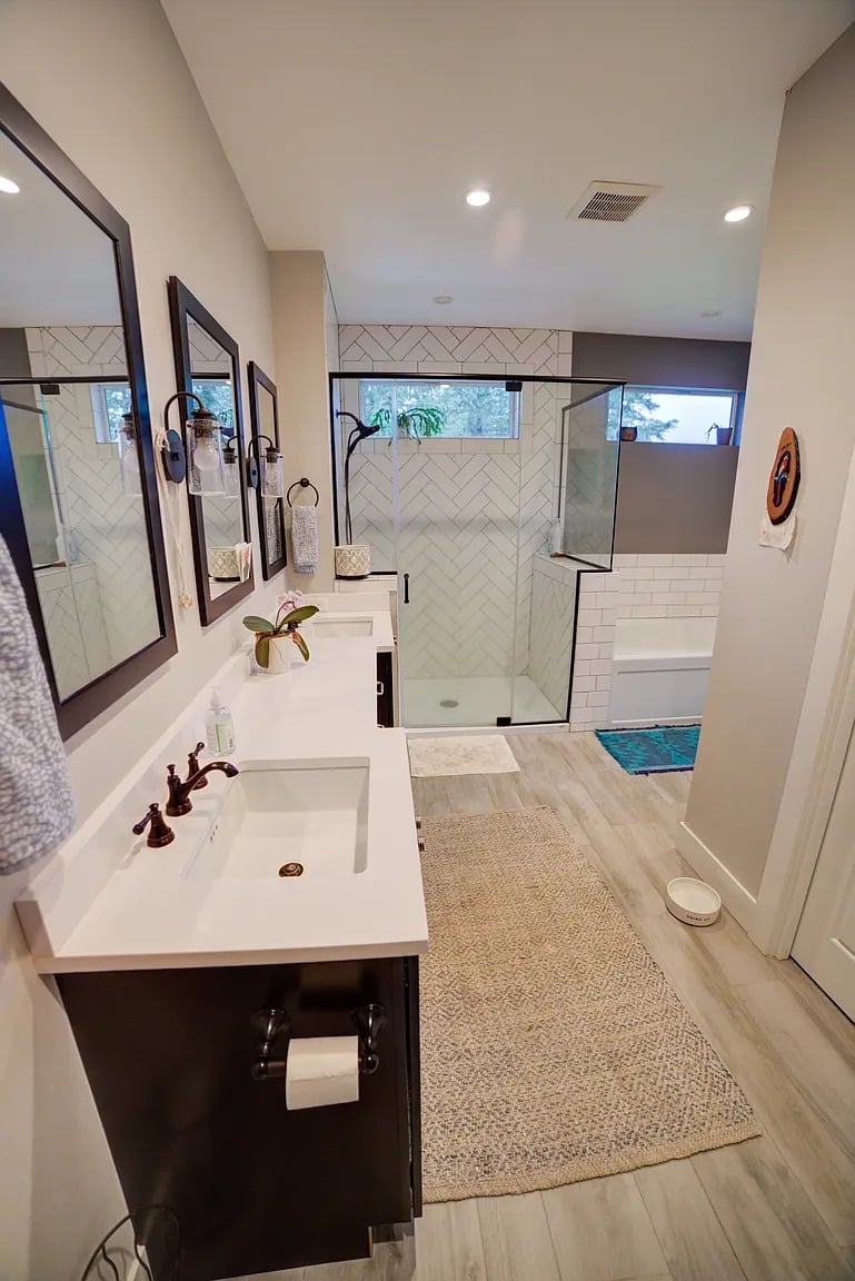 Charming White Salmon 3 Bedroom 2 Bathroom House