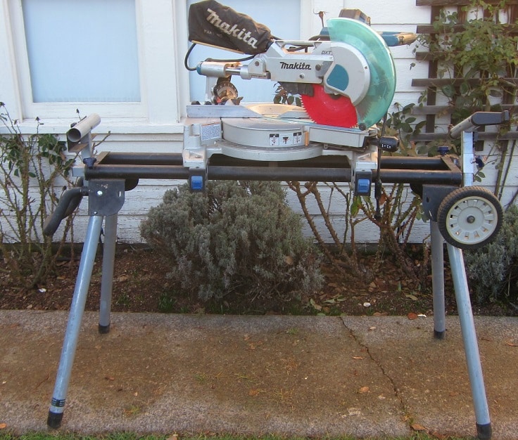 Makita Double Compound Saw