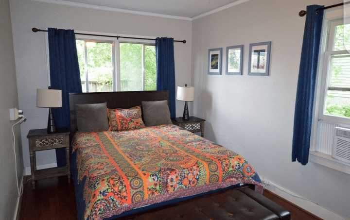 One bedroom in the heart of downtown Bingen