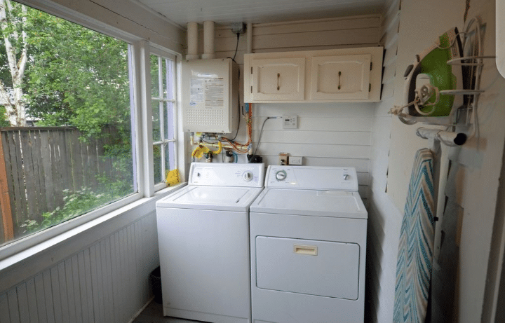 One bedroom in the heart of downtown Bingen