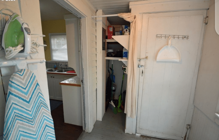 One bedroom in the heart of downtown Bingen