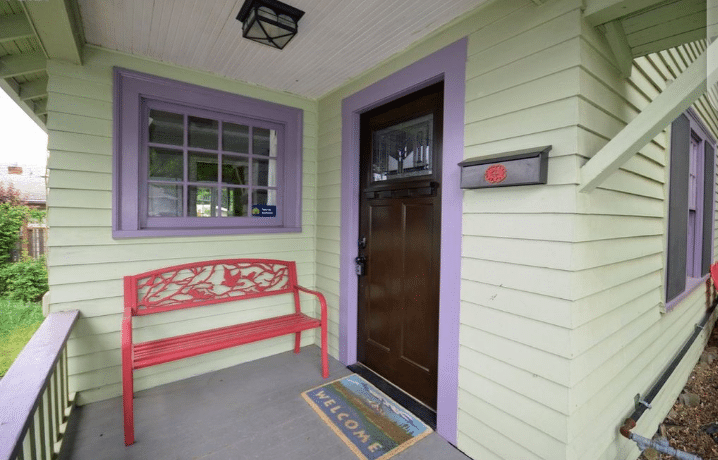 One bedroom in the heart of downtown Bingen