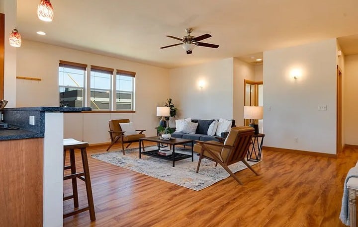 2Bed, 2Bath Recent upgrades