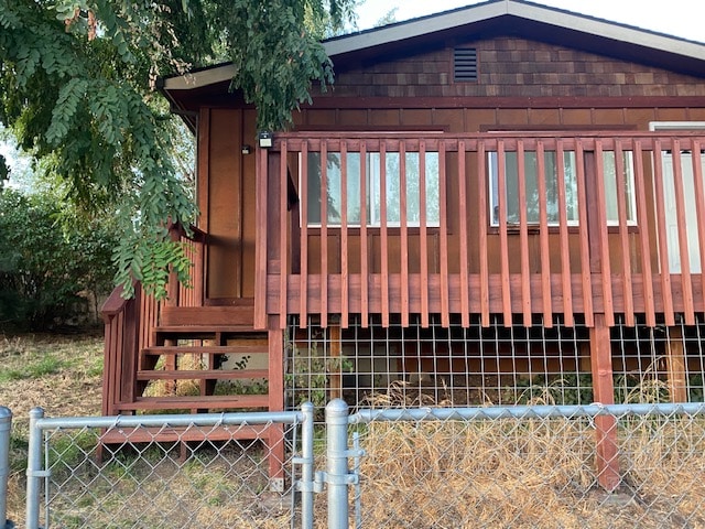 PET FRIENDLY, 2Bed, 1 B Lyle