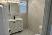 Remodeled 4BR + Office Duplex in Hood River – New Kitchen, Quartz Counters –
