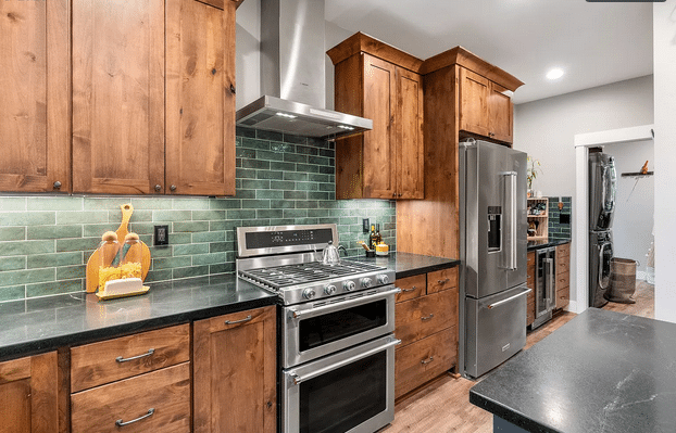 Modern Hood River 3Bedroom 3Bathroom House