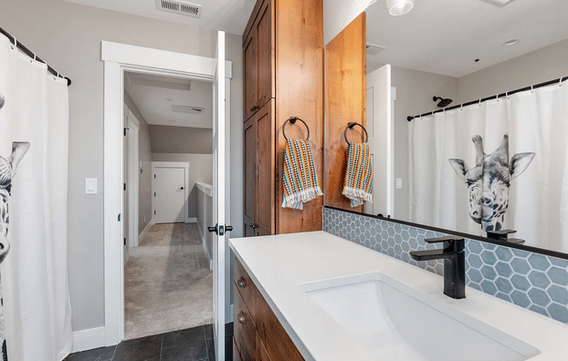 Modern Hood River 3Bedroom 3Bathroom House